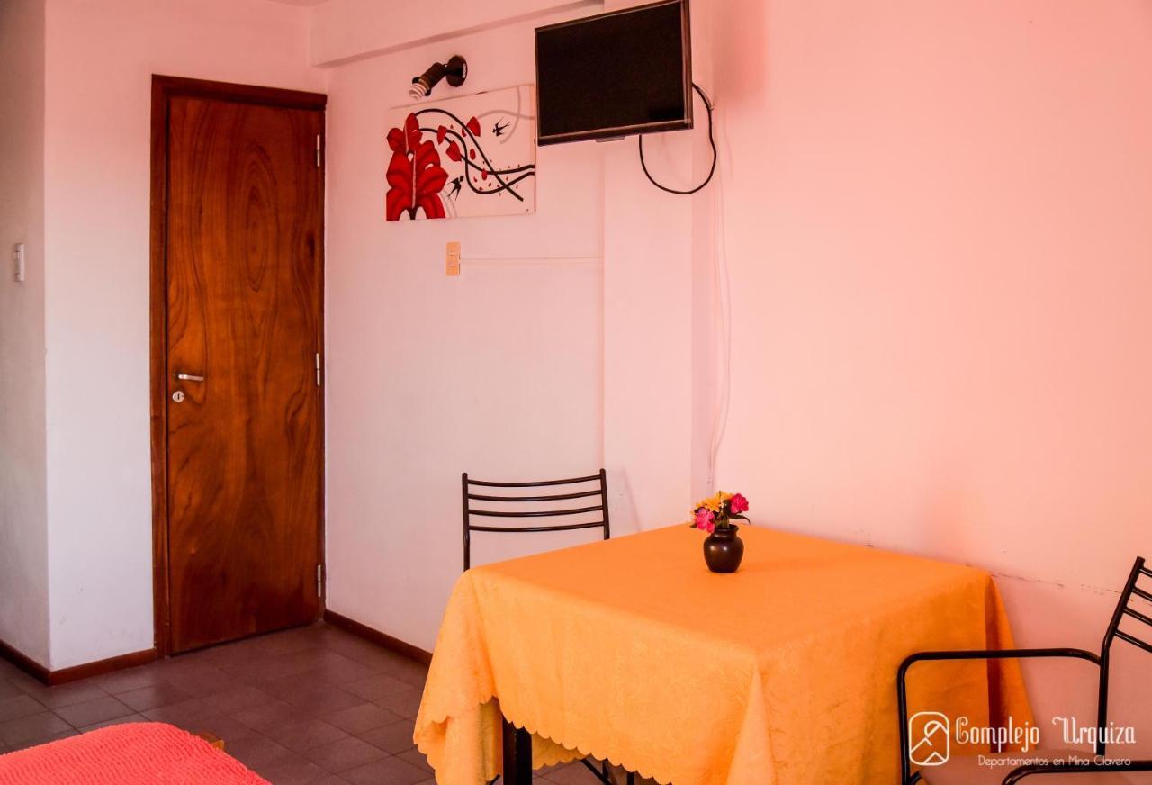 Departamentos Centro Apartment Mina Clavero Bagian luar foto